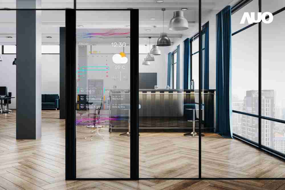 60吋Micro LED透明窗屏显示器，，，可依需求调整并延伸应用于不同场域，，，包括汽车侧窗或家庭玄关、、、智慧橱窗、、、商业展示等面向，，，，提供丰富的信息娱乐内容